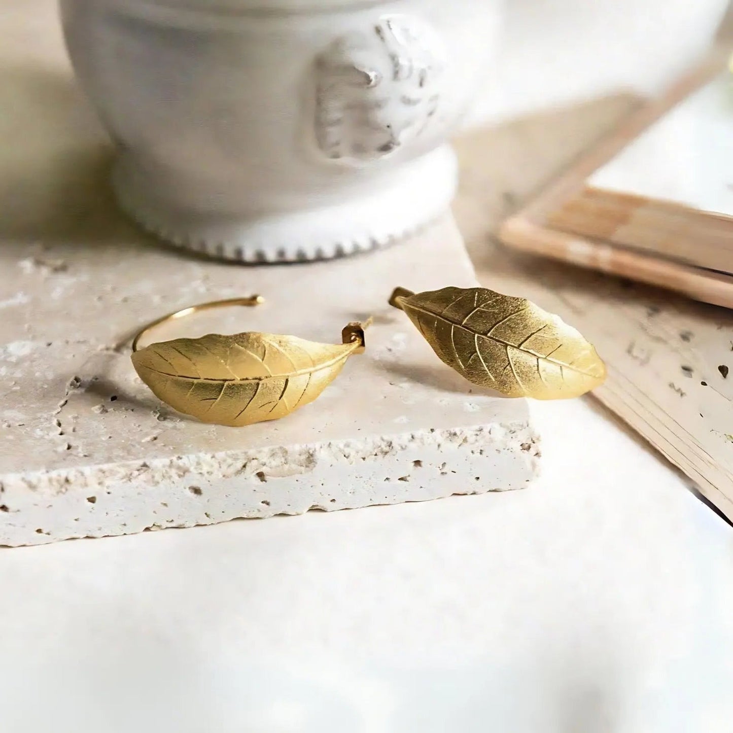 Creolen im Blattdesign "Boucles Flore"- 18k - Pearlsey