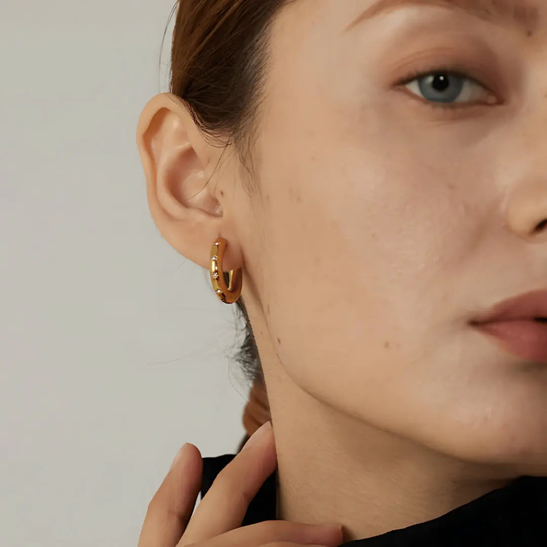 Golden Huggies "Faith Starburst" mit Zirokoniasteinbesatz - Pearlsey