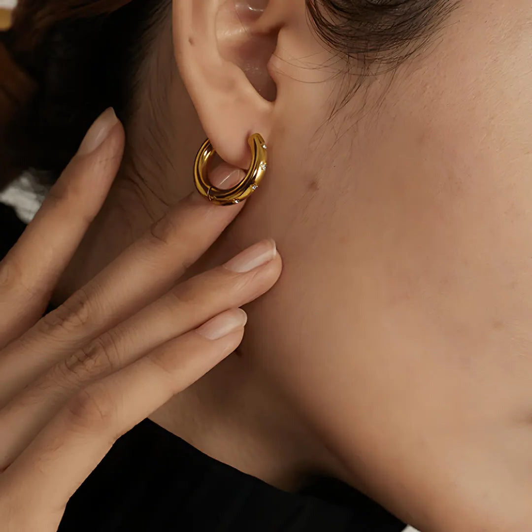 Golden Huggies "Faith Starburst" mit Zirokoniasteinbesatz - Pearlsey