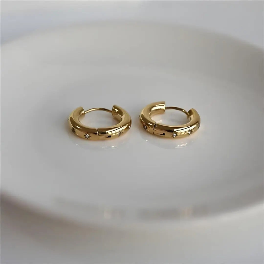 Golden Huggies "Faith Starburst" mit Zirokoniasteinbesatz - Pearlsey