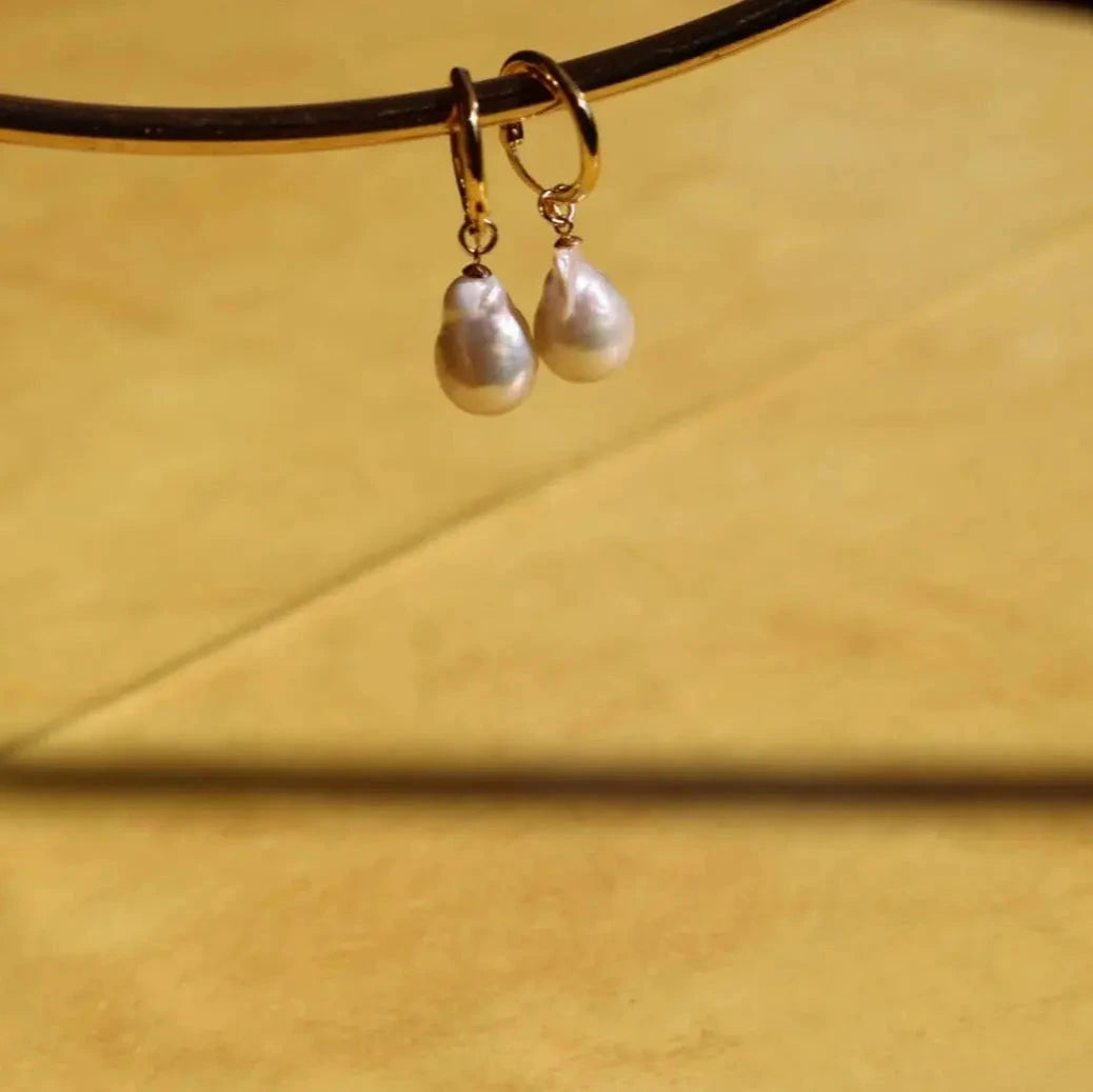 Tropfenförmige Barockperlen-Ohrringe (Detachable) - Pearlsey