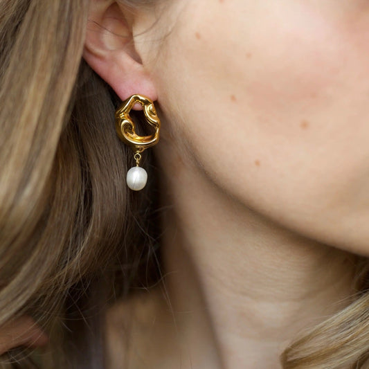 Twisted Gold Hoops "Jove" mit Perle - Pearlsey