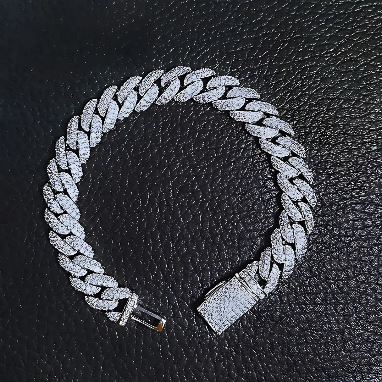 Moissanite Iced out Cuban Chain Armband "Miami Billionaire" - Pearlsey