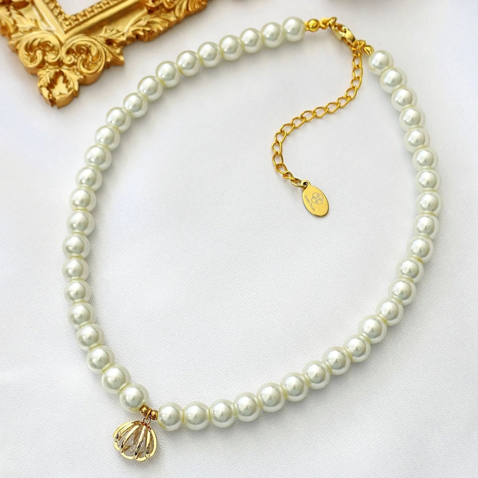 Perlen-Halskette mit Muschelanhänger "Ocean Treasure"-24K - Pearlsey